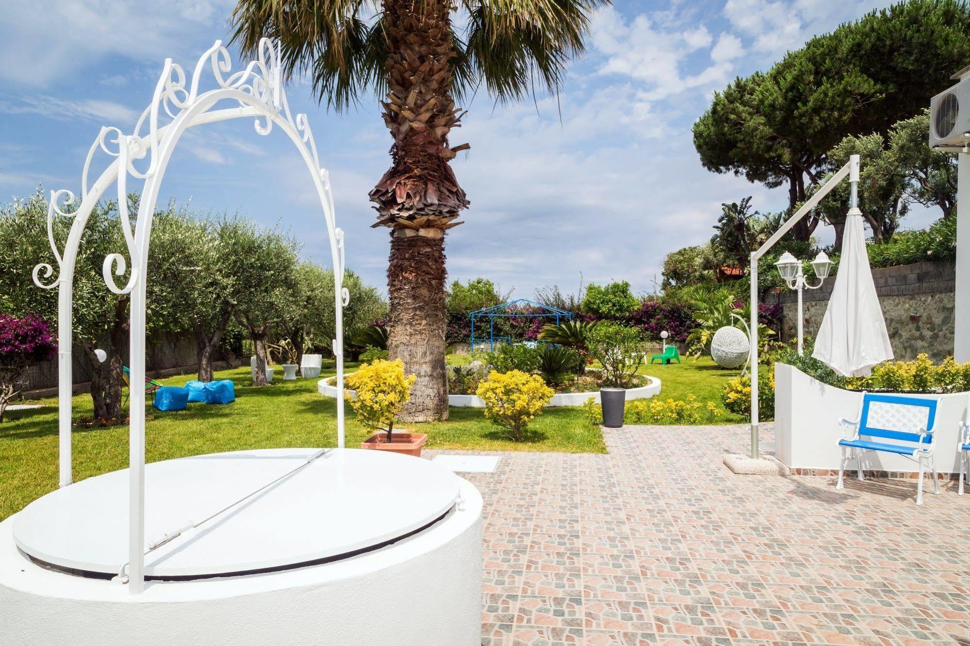 Relais Romildanna Panzió Forio di Ischia Kültér fotó